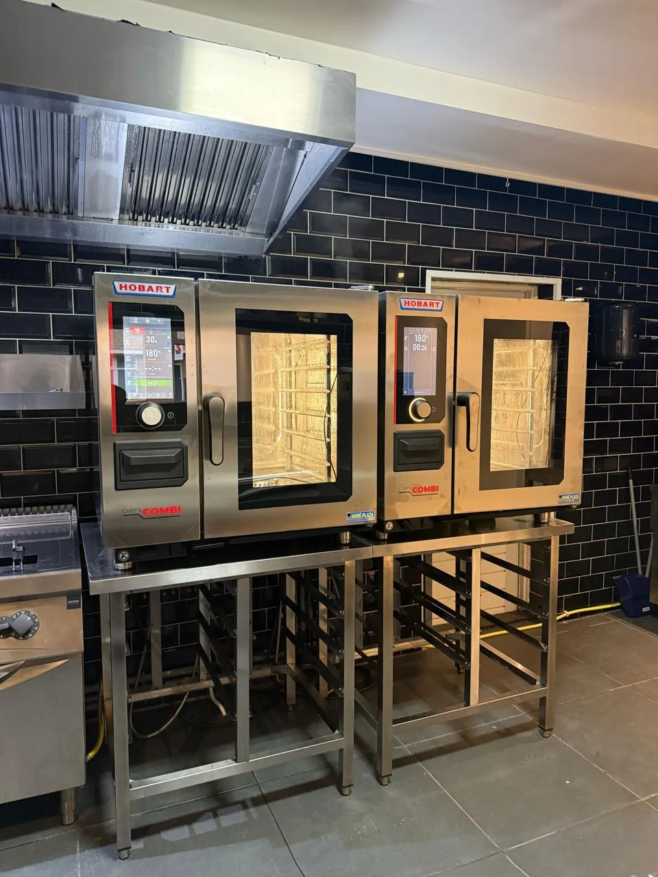Combisteamers in de keuken van Wings 'n Things