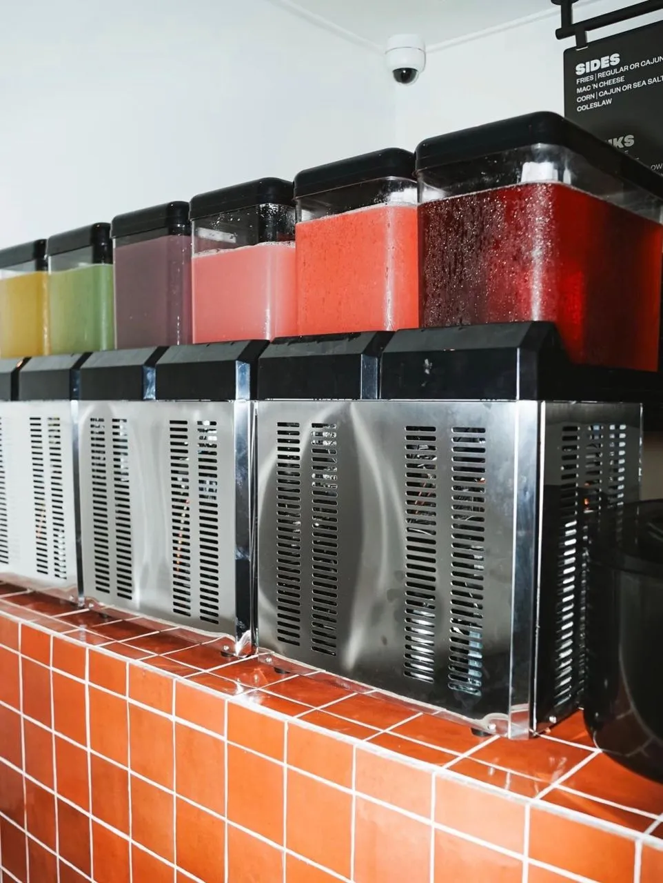 Slushmachines in de zaak van Wings 'n Things