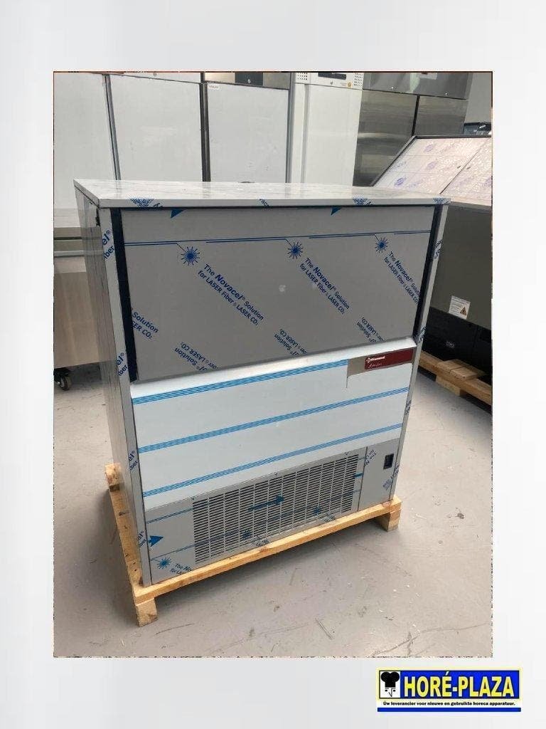 Diamond MXP-140A/N ijsblokjesmachine 122 kg/24 uur ( Demo)